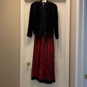 Farinae winter festival piece dress